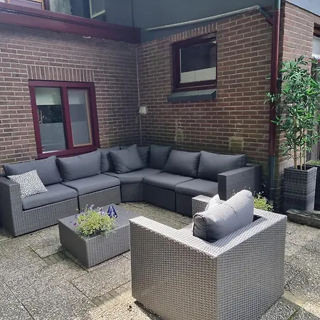 Logeren Bij Sabine En Jw Апартаменты *